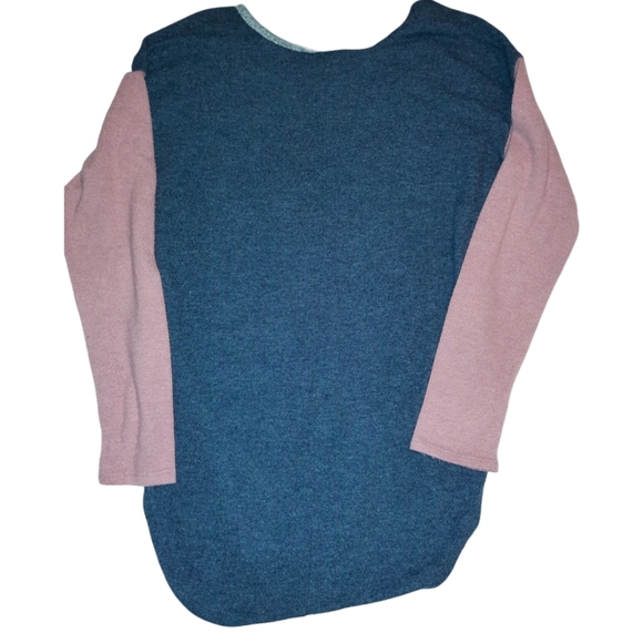 SIGNATURE STUDIO TRI-COLOR LONG SLEEVE TUNIC | SMALL - Picture 3 of 3